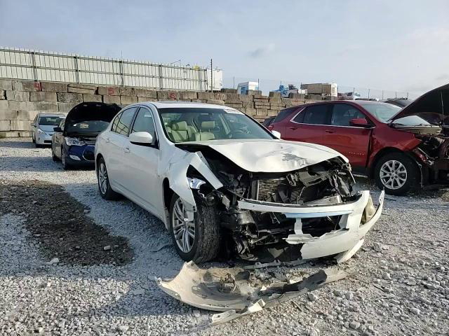 Infiniti G 2010