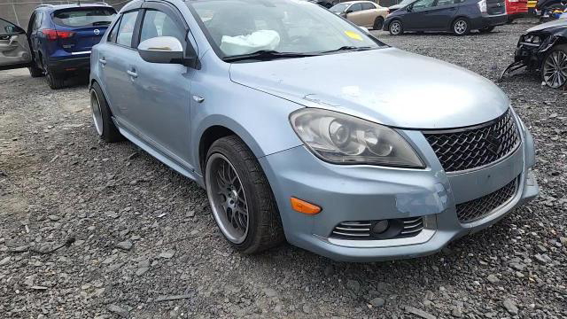 Suzuki Kizashi 2011