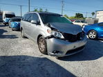Toyota Sienna 2014
