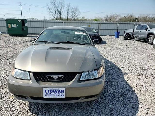 Ford Mustang 2001