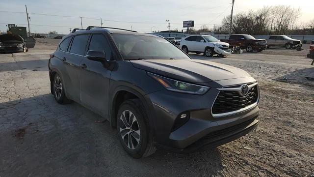 Toyota Highlander 2021