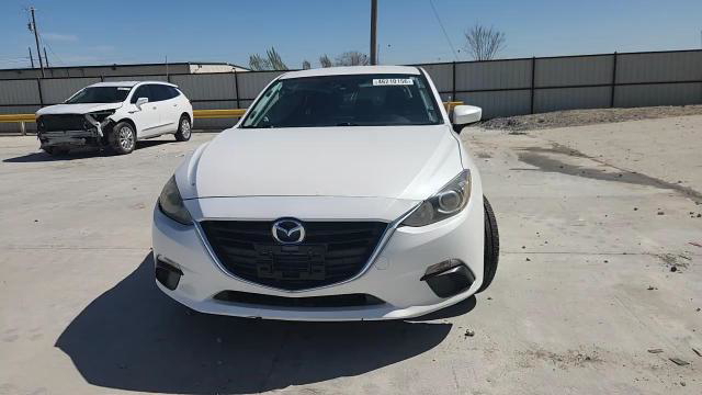 Mazda 3 2016