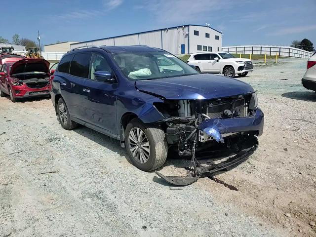 Nissan Pathfinder 2018