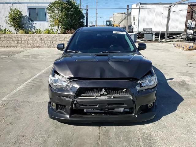 Mitsubishi Lancer Evolution 2011