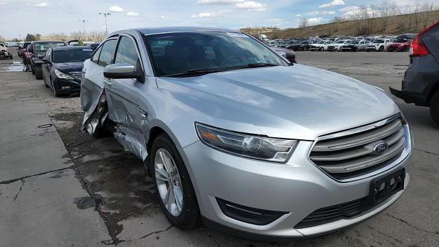 Ford Taurus 2017