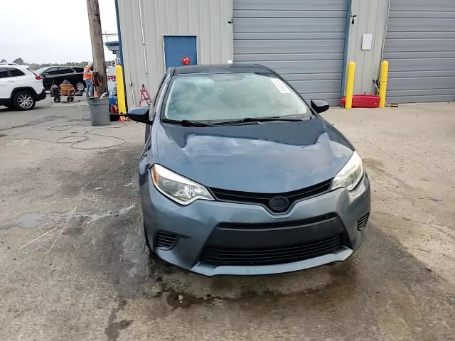 Toyota Corolla 2015