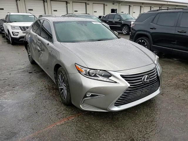 Lexus ES 2017