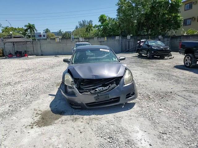 Nissan Altima 2012