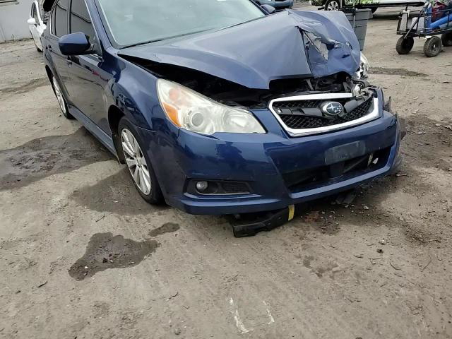Subaru Legacy 2011