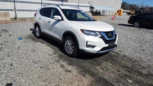 Nissan Rogue 2020