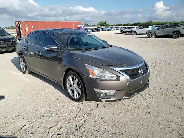 Nissan Altima 2014