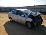 Nissan Versa 2012