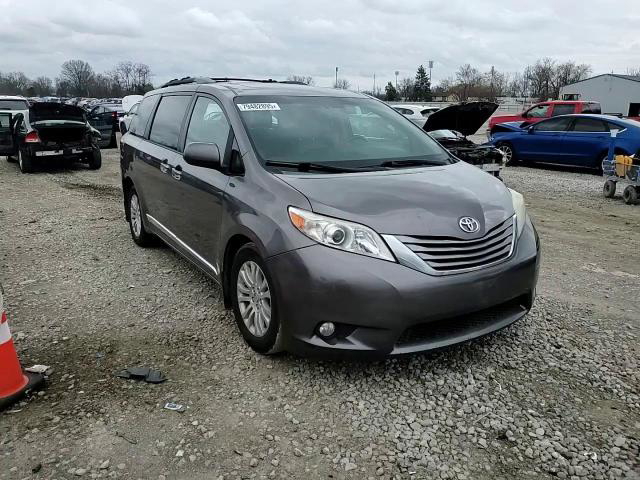 Toyota Sienna 2015