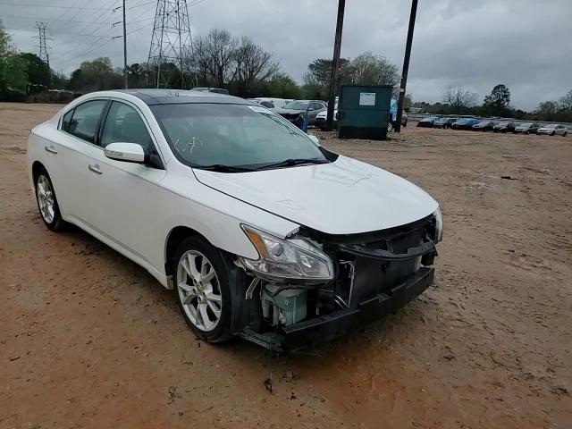 Nissan Maxima 2012