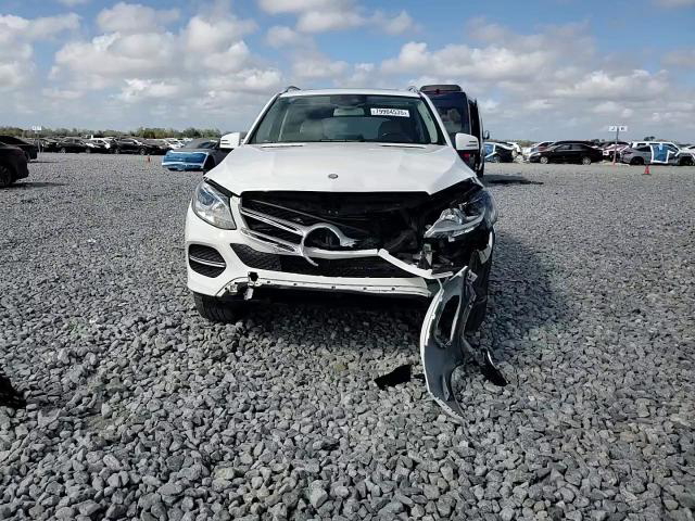 Mercedes-Benz GLE 2016