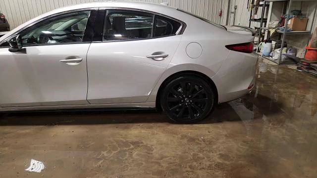 Mazda 3 2023