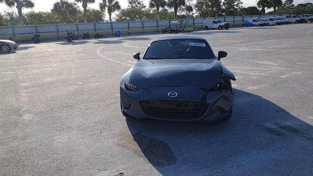 Mazda MX-5 2021