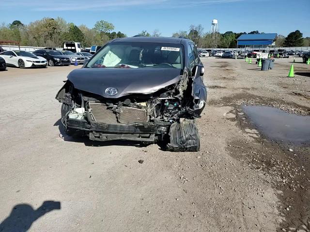 Toyota Sienna 2015