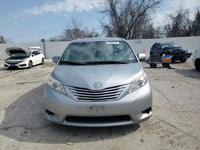 Toyota Sienna 2015