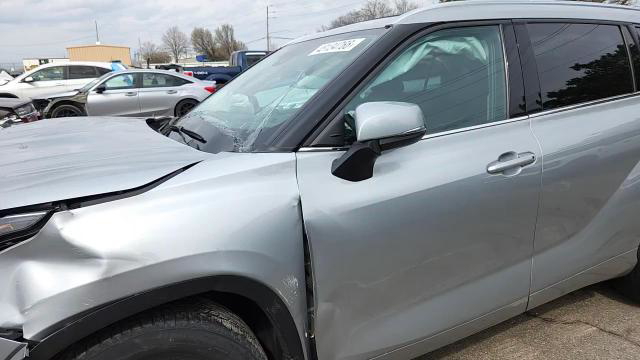 Toyota Highlander 2021