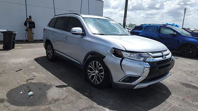 Mitsubishi Outlander 2016