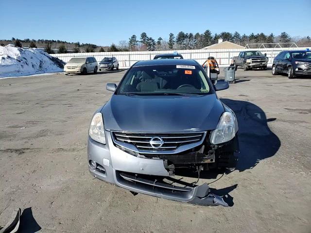 Nissan Altima 2012