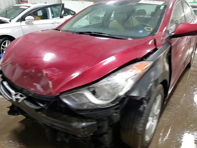 Hyundai Elantra 2013