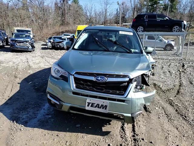 Subaru Forester 2017