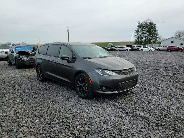Chrysler Pacifica 2020