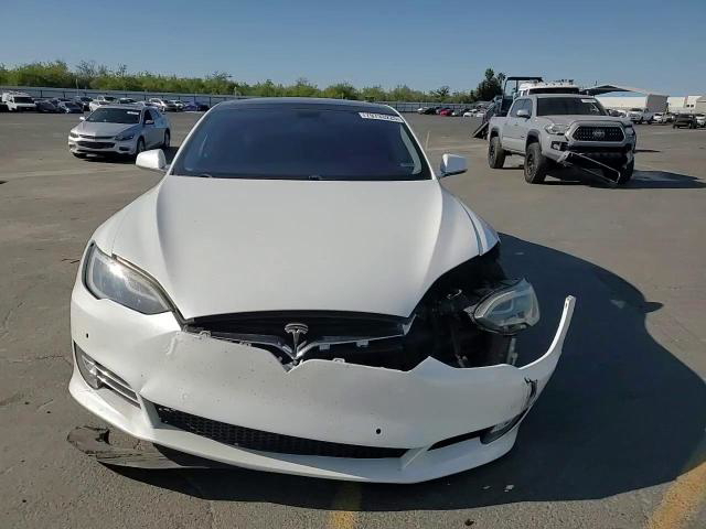 Tesla Model S 2014