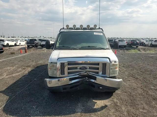 Ford Econoline 2012