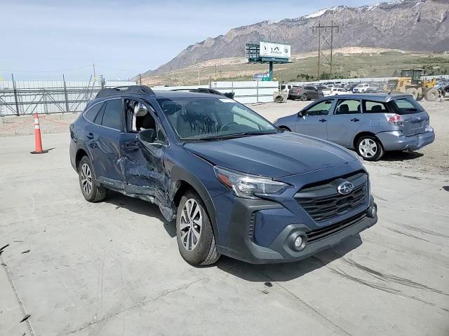 Subaru Outback 2025