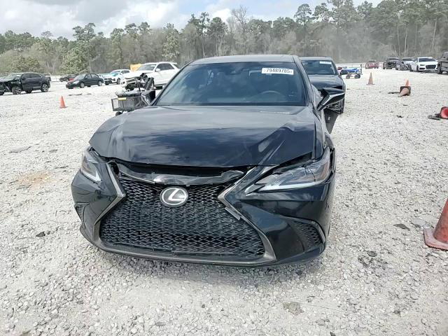 Lexus ES 2019