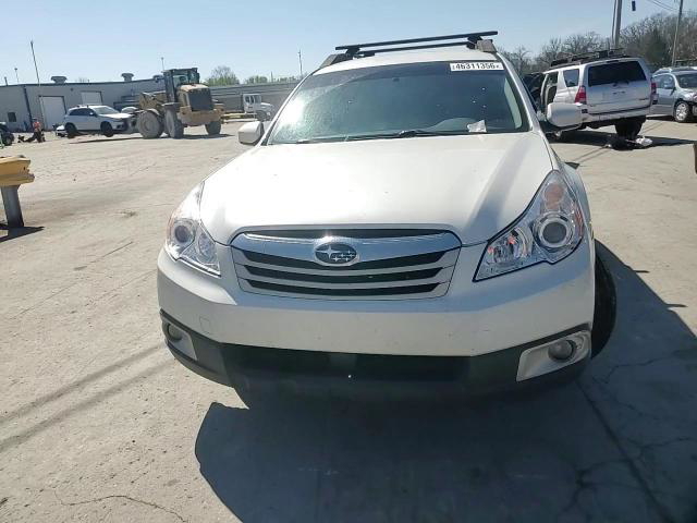 Subaru Outback 2011