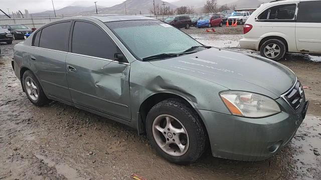 Nissan Altima 2002