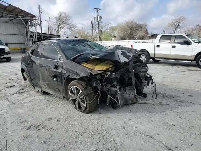 Lexus UX 2019