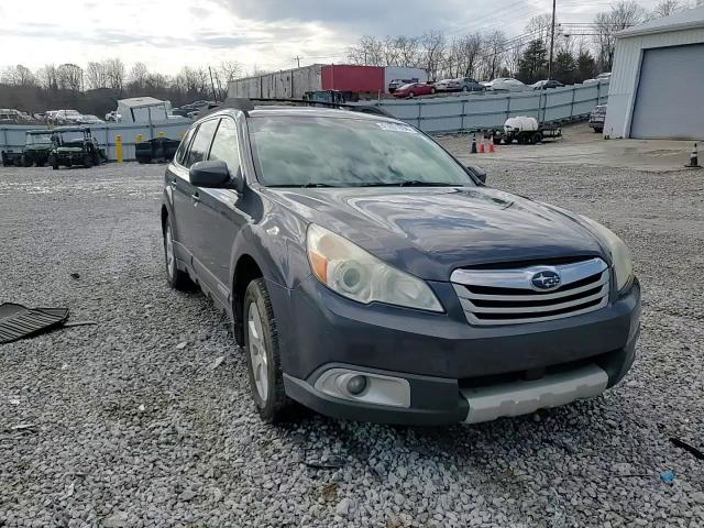Subaru Outback 2011