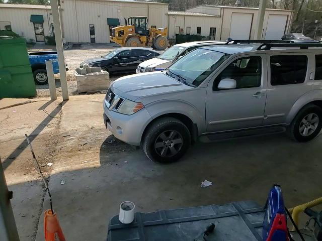 Nissan Pathfinder 2012
