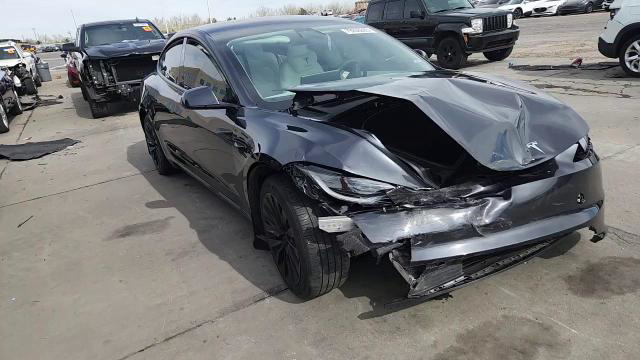 Tesla Model 3 2025