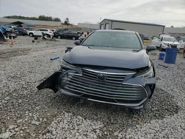 Toyota Avalon 2019