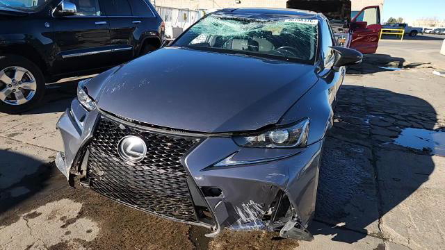 Lexus IS 2017