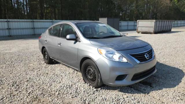 Nissan Versa 2014