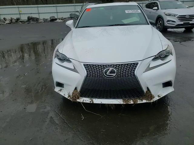 Lexus IS 2015