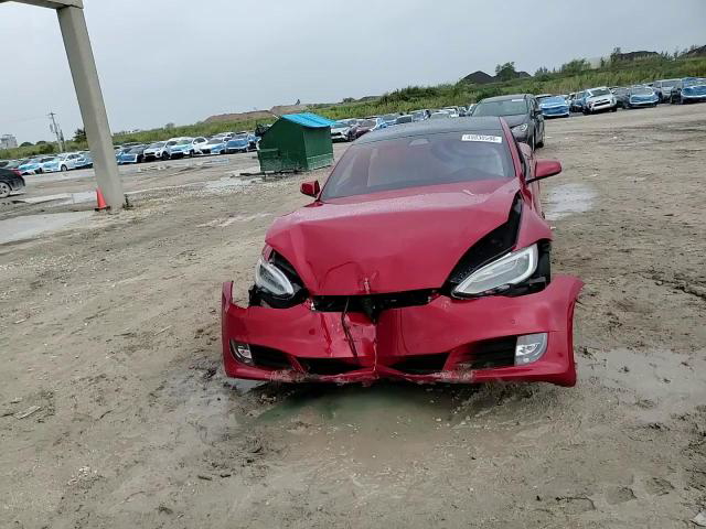 Tesla Model S 2020