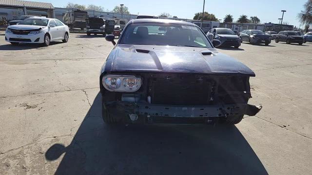 Dodge Challenger 2013