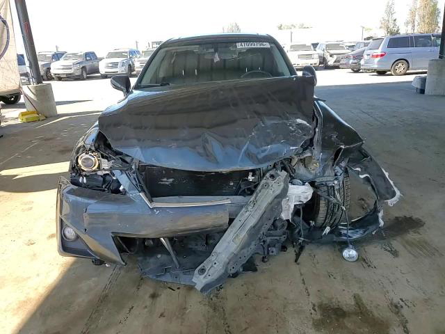 Lexus IS 2011