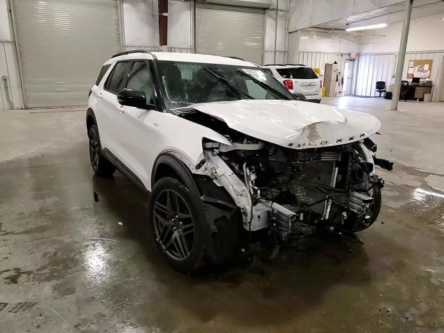 Ford Explorer 2025