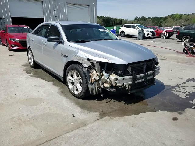Ford Taurus 2016