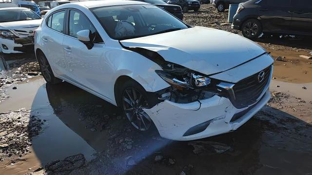 Mazda 3 2018