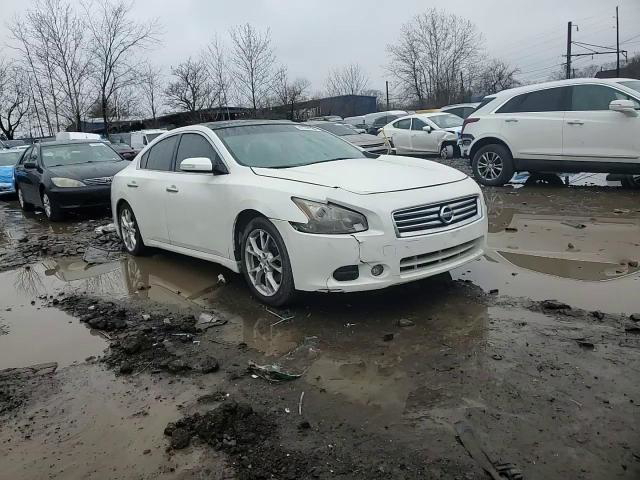 Nissan Maxima 2014